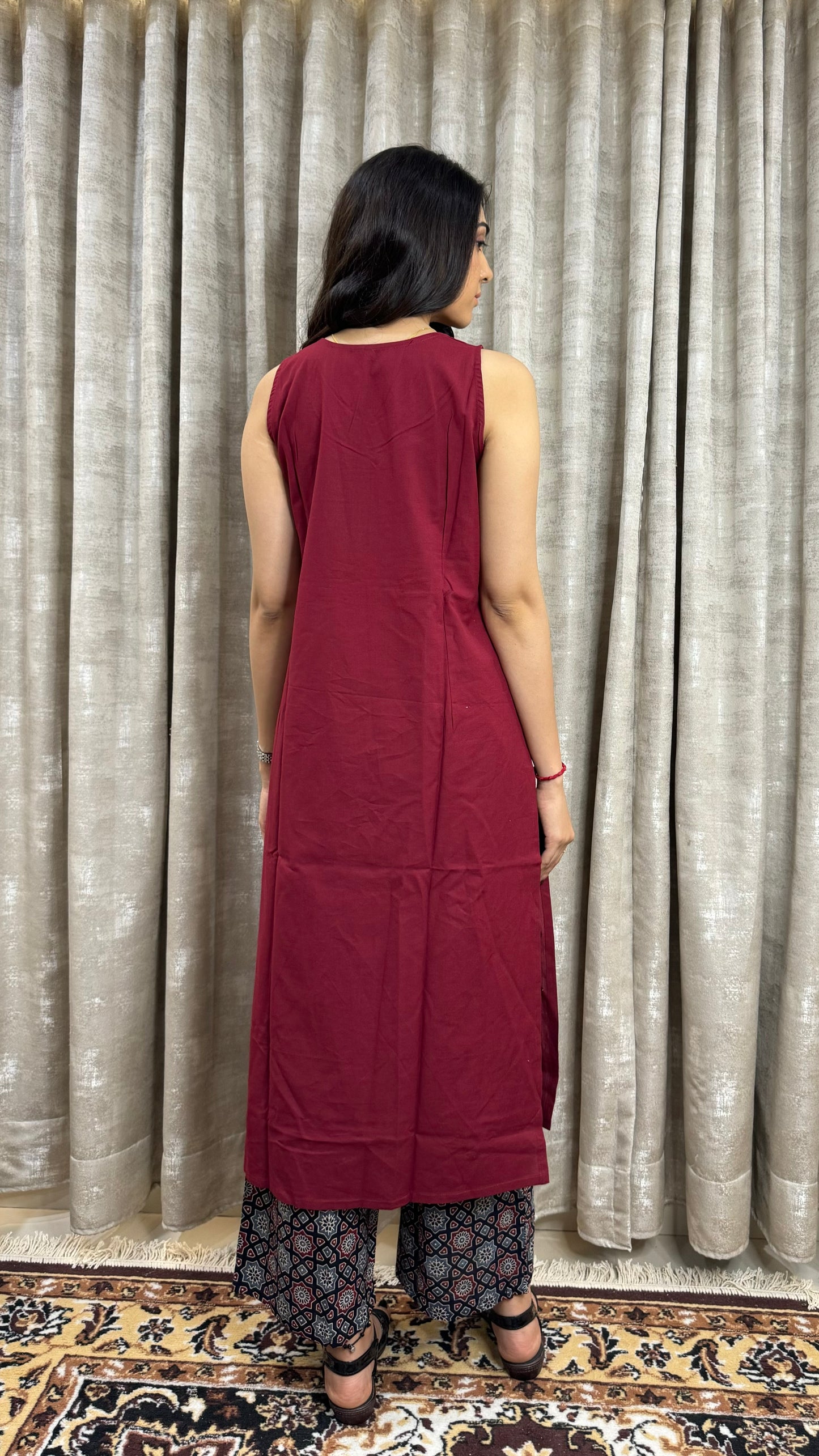 Rust handloom with natural bottom